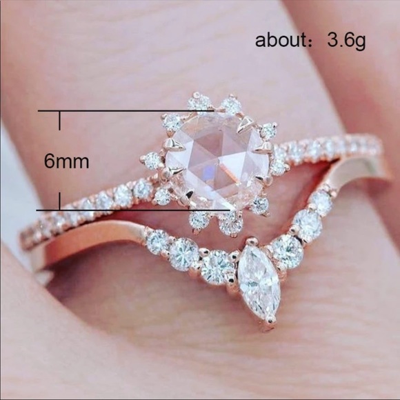 *NEW*2pc/set Rose Gold Crown Diamond 💍 Ring - Picture 6 of 6
